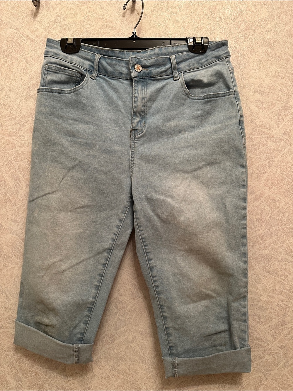 Light Blue Women's Cuffed Jean Capris
